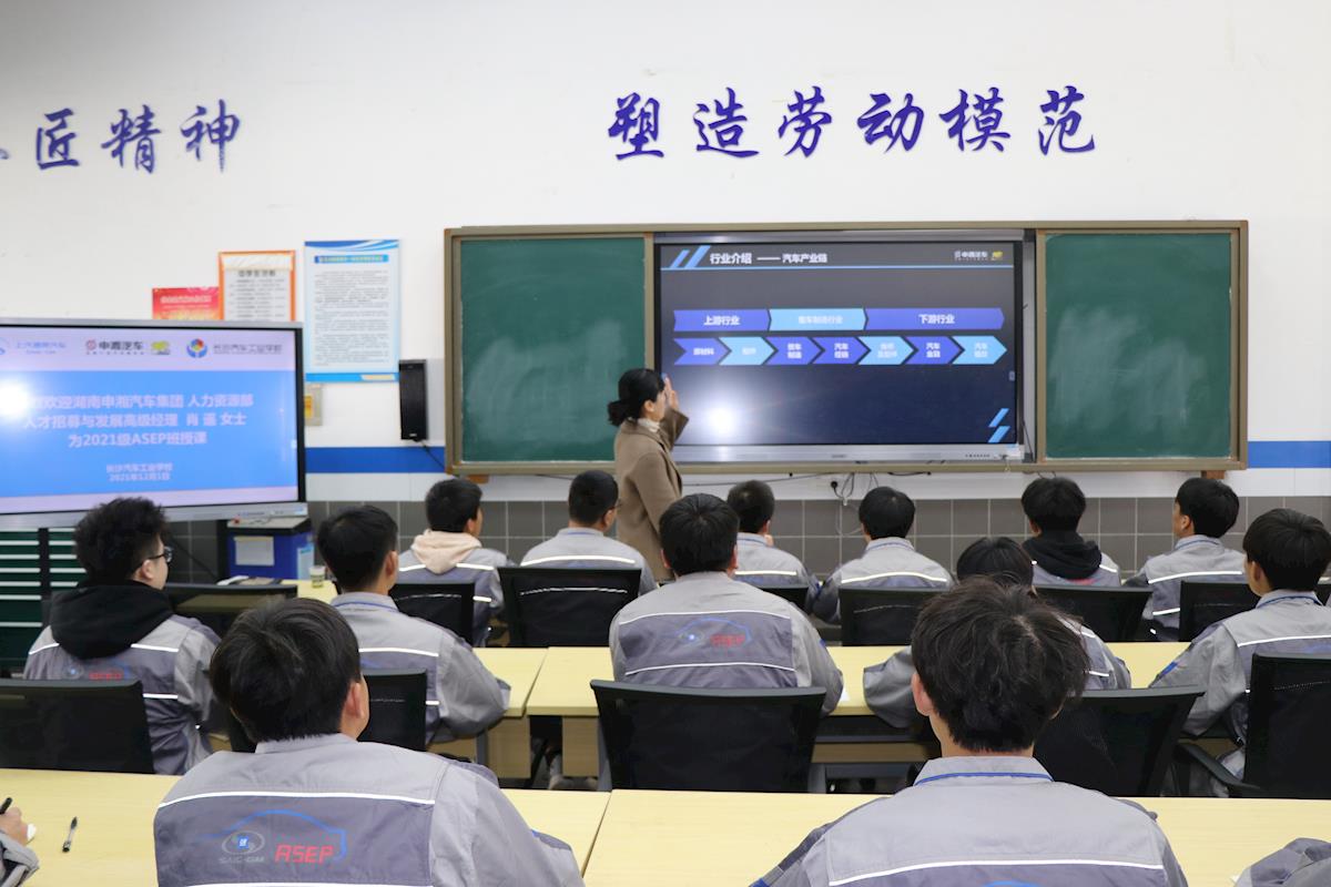 abc226186a454e609db8335d58bda82d.jpg