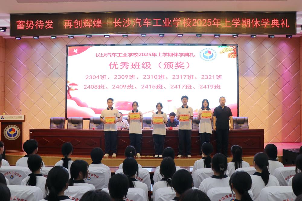 732df5d866b14bc784274cb5394e4c30.jpg