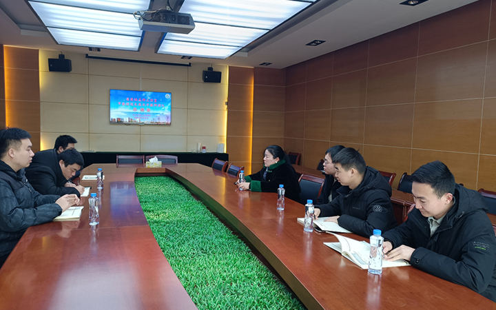 对标找差距、群策谋发展——我校省楚怡名师工作室、市数控技术高水平教师团队召开2023年总结会