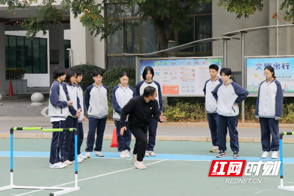 【红网专题报道】党建领航育桃李 赤心筑梦铸师魂
